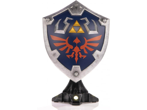 First 4 Figures - The Legend of Zelda Breath of the Wild PVC Painted Statue: Hylian Shield (Collector's Edition) - Figur