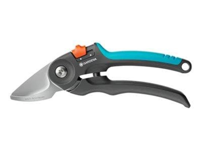 Gardena Secateurs PremiumCut Fresh Wood Bypass Cut 22 mm cutting diameter