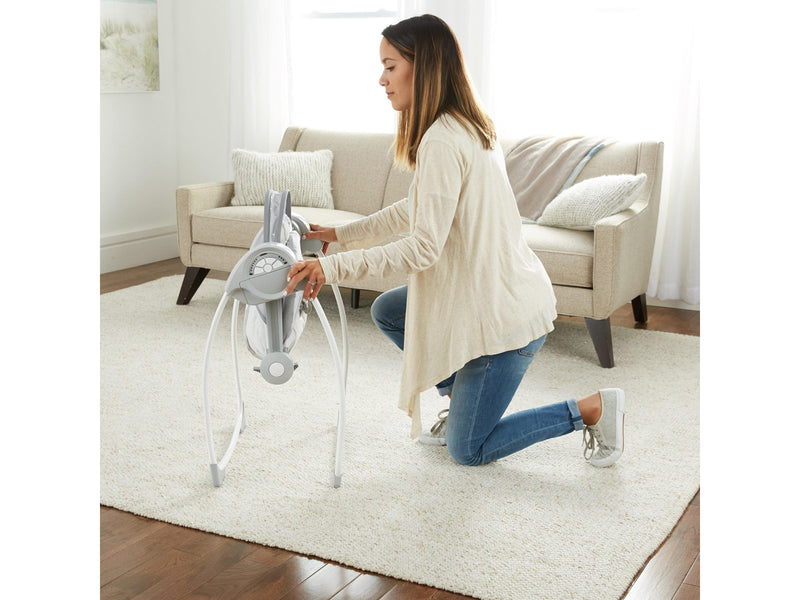 Ingenuity Comfort 2 Go Portable Swing™ - Cuddle Lamb