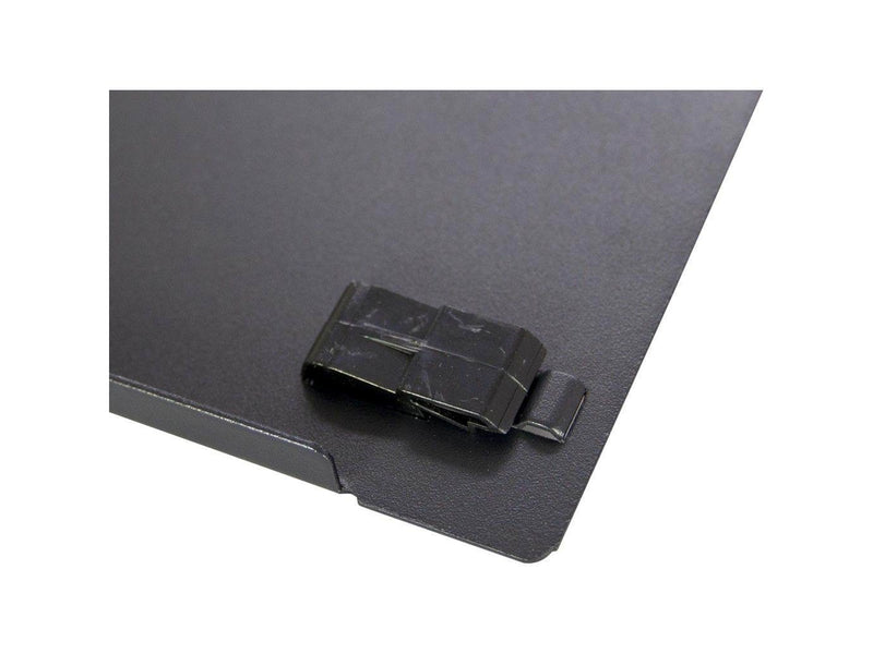 Inter-Tech 2U blind panel with screwless mounting in the colour RAL 9005