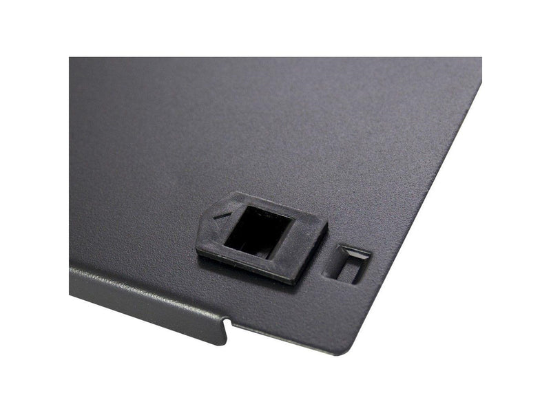 Inter-Tech 4U blind panel with screwless mounting in the colour RAL 9005