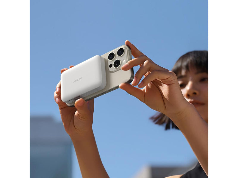 Joyroom Powerbank JR-W020 20W 10000mAh MagSafe + USB-C - USB-C cable 0.25m - white - 10000 mAh