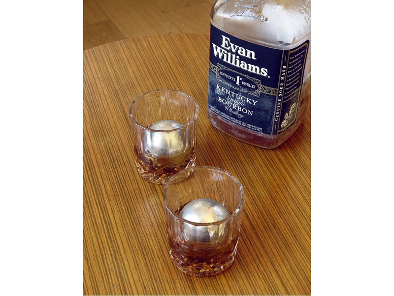 Kikkerland - Stainless Steel Whiskey Balls (BA88)