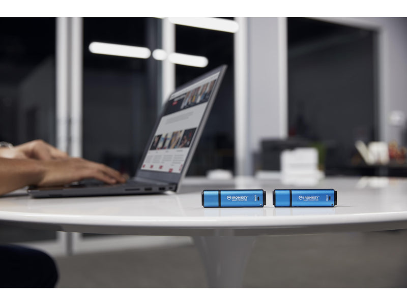 Kingston IronKey Vault Privacy 50 (USB-C 3.2) - 256GB - USB-Stick