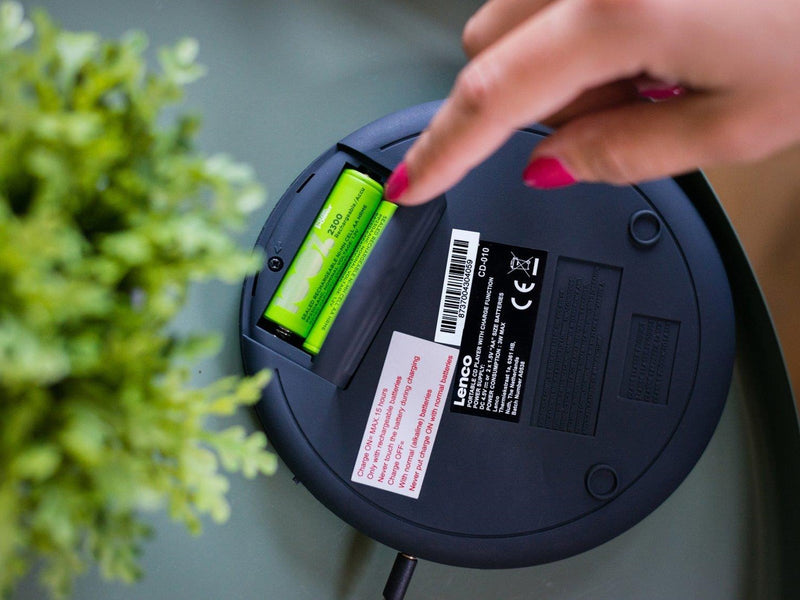 Lenco Portable CD player with charge function