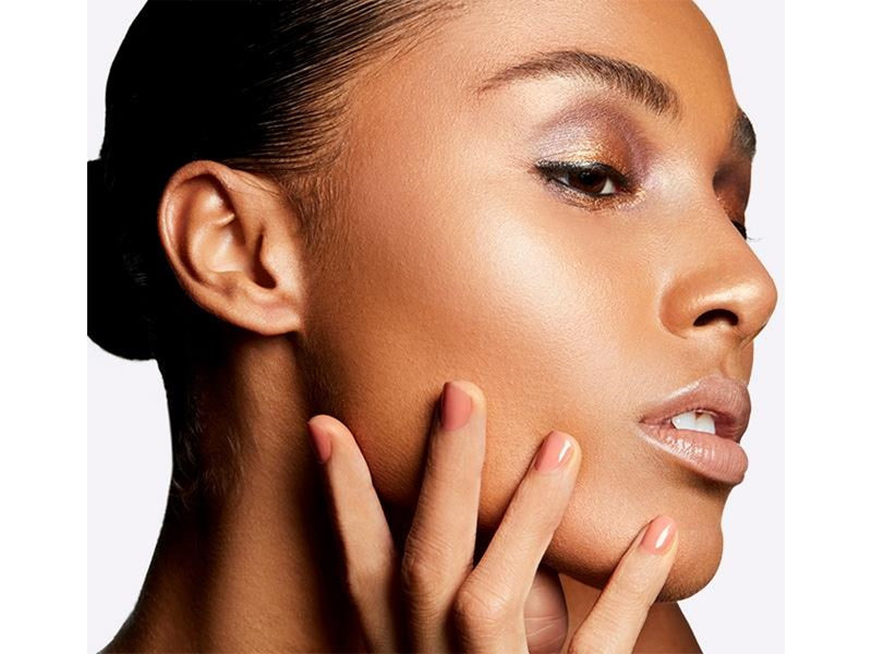 MAC Extra Dimension Skinfinish Glow with it