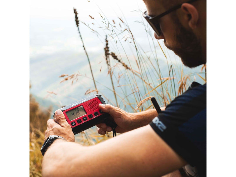 MIDLAND ER250 BT Emergency Bluetooth Radio - Solar - Dynamo - 130 Lumens Flashlight - 2600mAh Powerbank - AM/FM - Mono - Rot