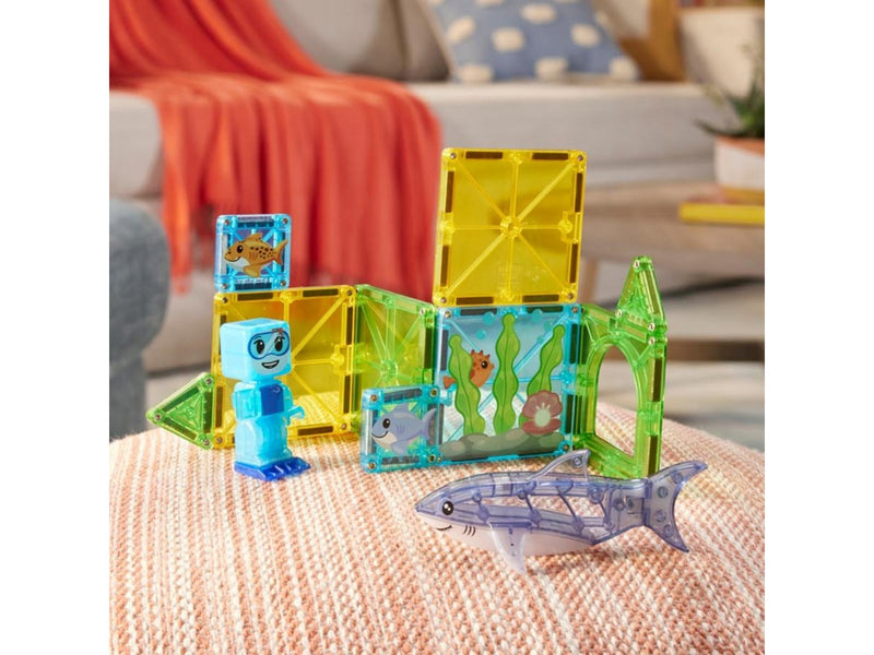 Magna-Tiles Shark Dive