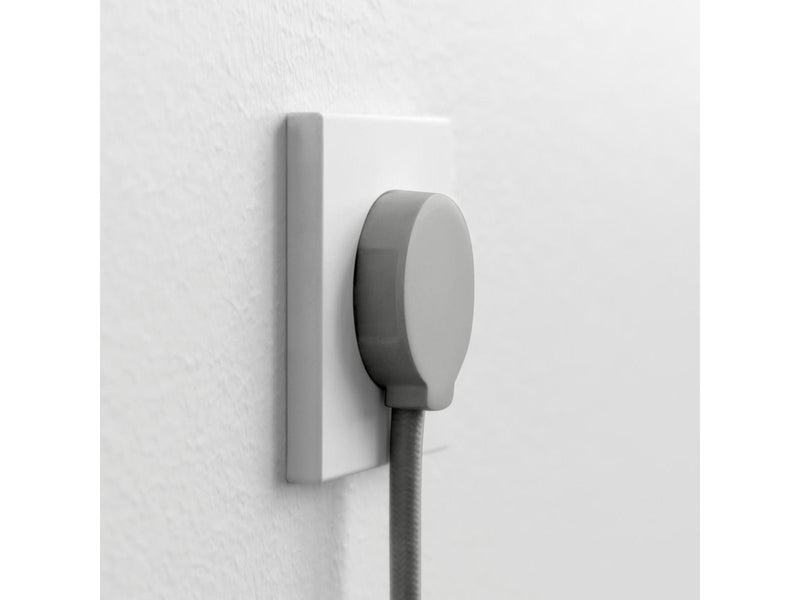 NORM F Flacher Stecker, Mattgrau (Schuko-Standard)