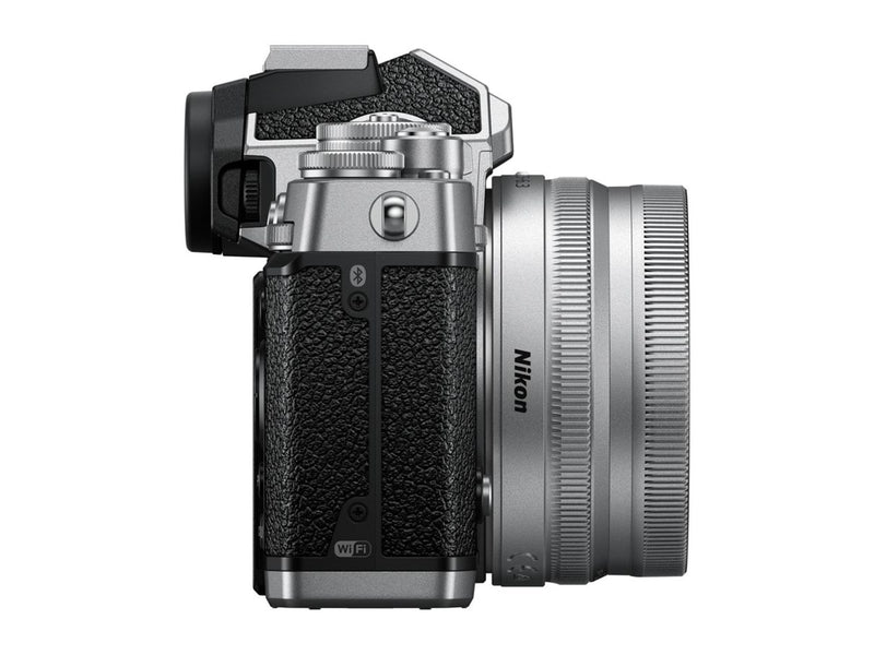 Nikon Z fc + Z DX 16-50 mm f/3.5-6.3 kit