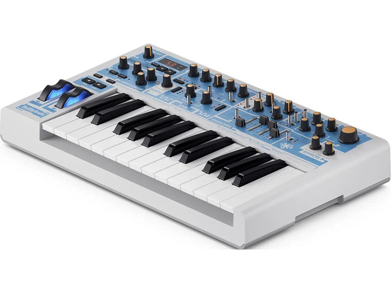 Novation Bass Station - 25-keys bass synth - Swifty Edition