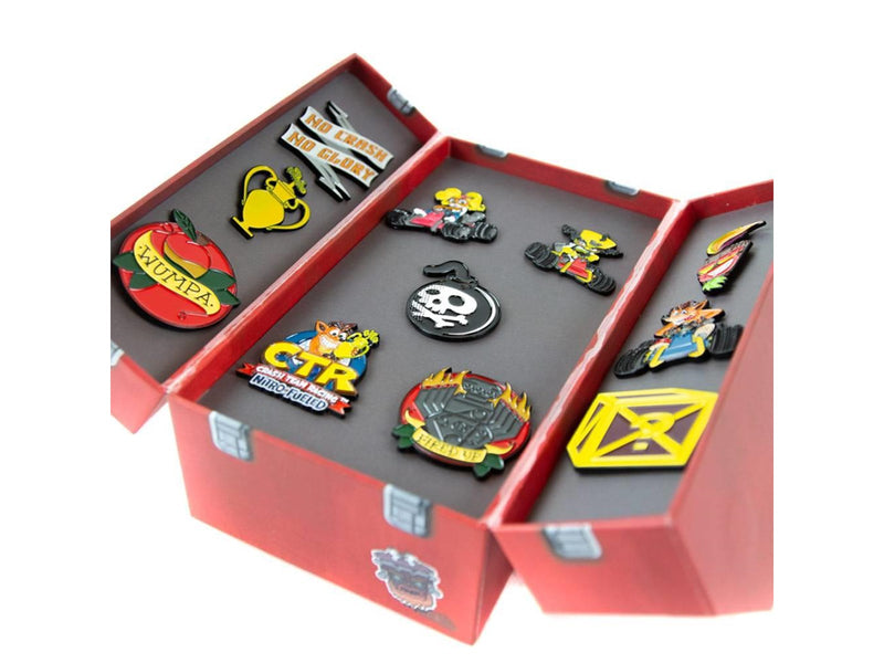 Numskull - Crash Team Racing Nitro-Fueled Toolbox Pin Badge Set - Pin / Button