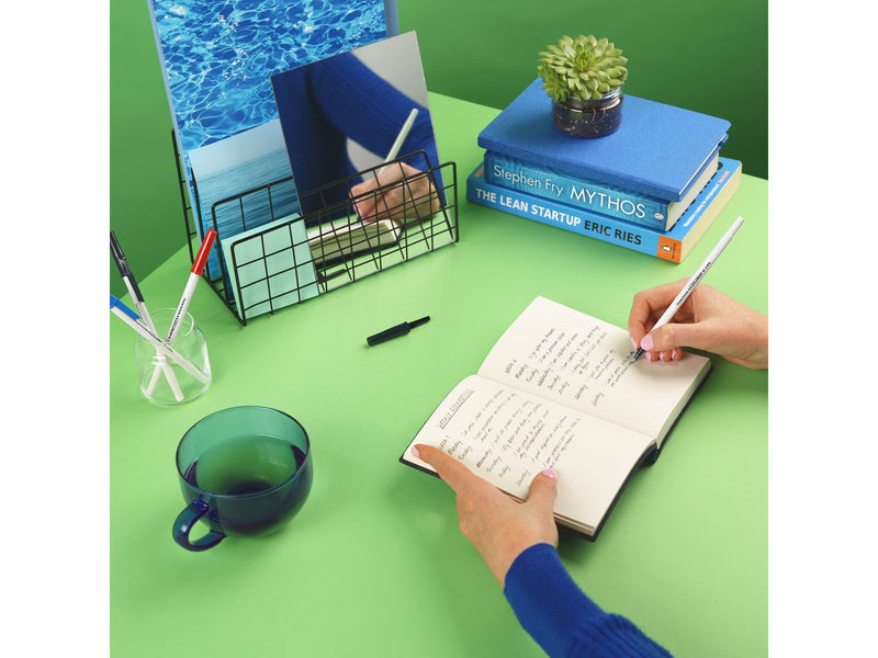 Paper Mate Kilometrico Kugelschreiber | lange Schreibdauer mit mittlerer Spitze (1,0 mm) | blaue Tinte | 80 % recyceltes Plastik | 8 Stück