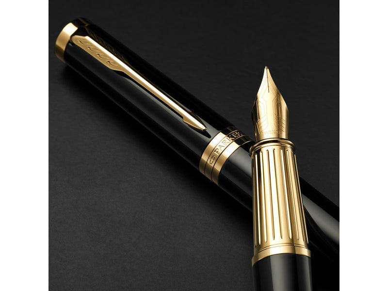Parker Ingenuity Füller | Core Kollektion | Schwarz, goldene Ausführung | Schwarze Tinte | Geschenkbox