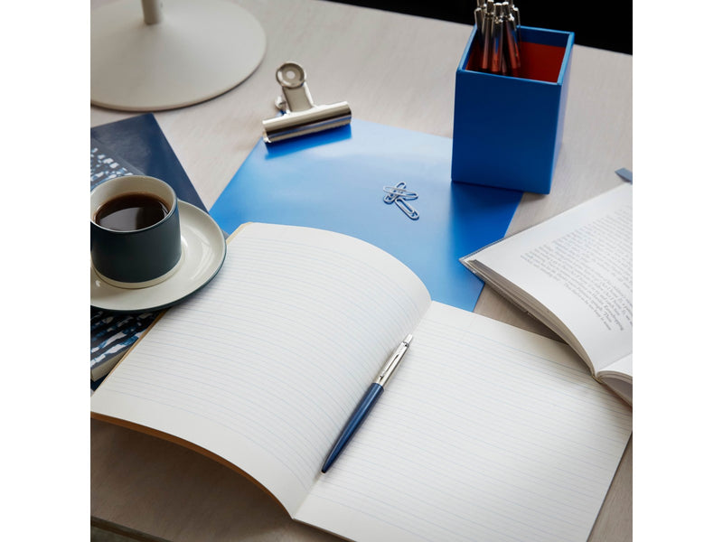 Parker Jotter Kugelschreiber | Royal Blue | Mittlere Spitze | Blaue Tinte | Blister-Verpackung