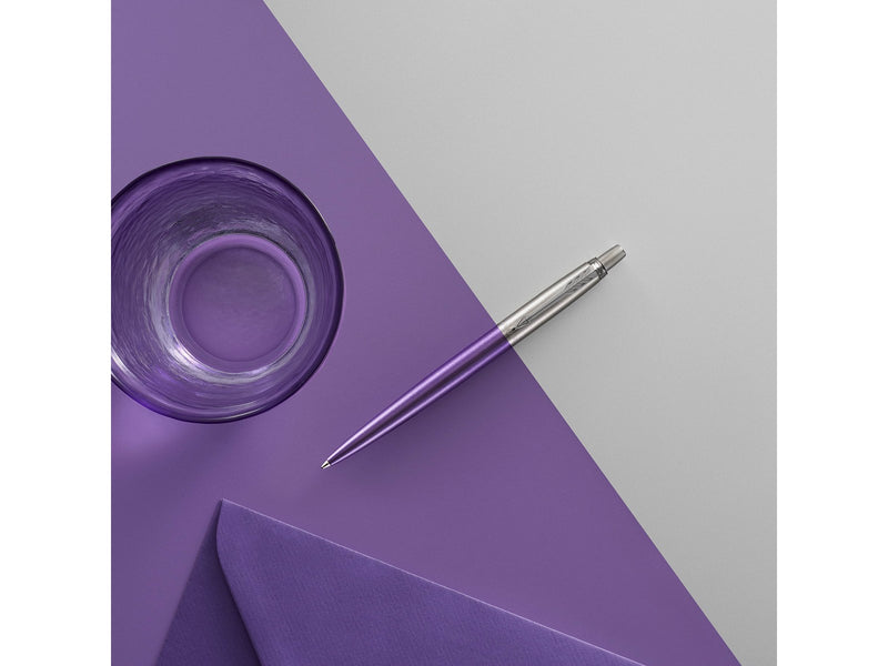 Parker Jotter Kugelschreiber | Victoria Violet | Mittlere Spitze | Blaue Tinte | Geschenkbox
