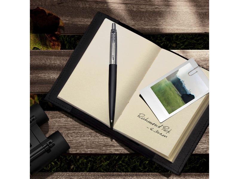 Parker Jotter XL Kugelschreiber | Richmond Matte Black | Mittlere Spitze | Blaue Tinte | Geschenkbox