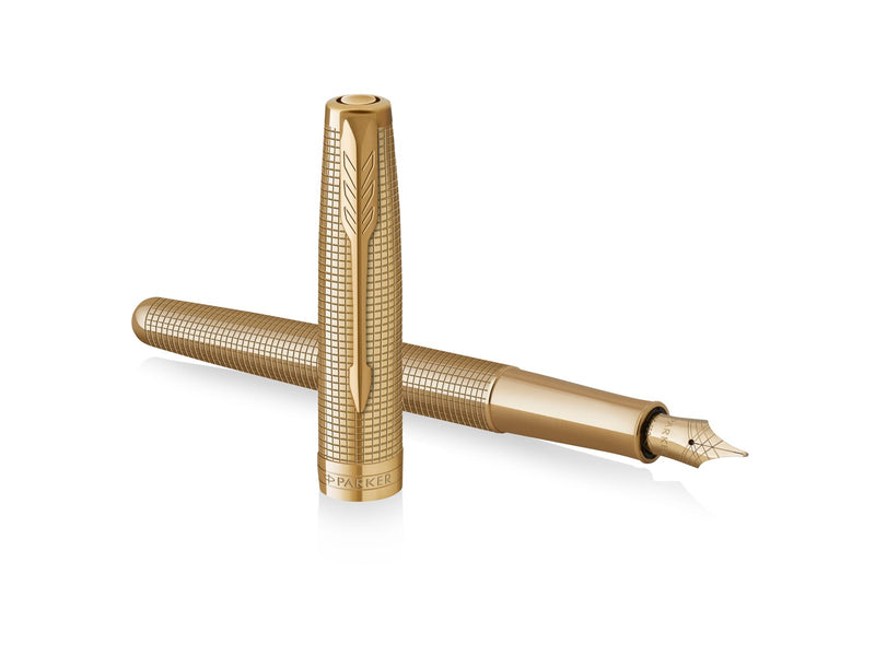 Parker Sonnet Ciselé Special Edition Fountain Pen gold Finish Cap .Barrel and Trims Fine  18k Solid Gold Nib Black Ink and Convertor