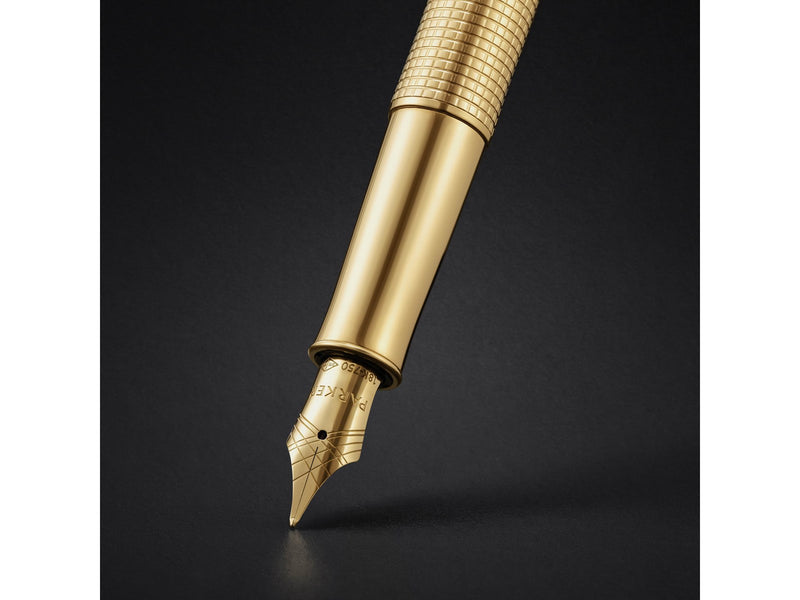 Parker Sonnet Ciselé Special Edition Fountain Pen gold Finish Cap .Barrel and Trims Fine  18k Solid Gold Nib Black Ink and Convertor