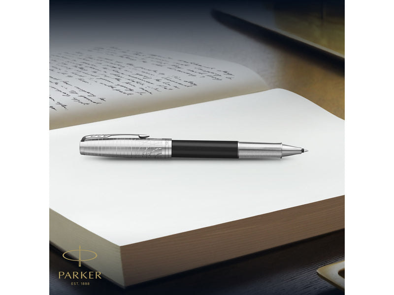 Parker Sonnet Legacy of Flight Collection C.T. Rollerball F 18 k Gold nib Black ink
