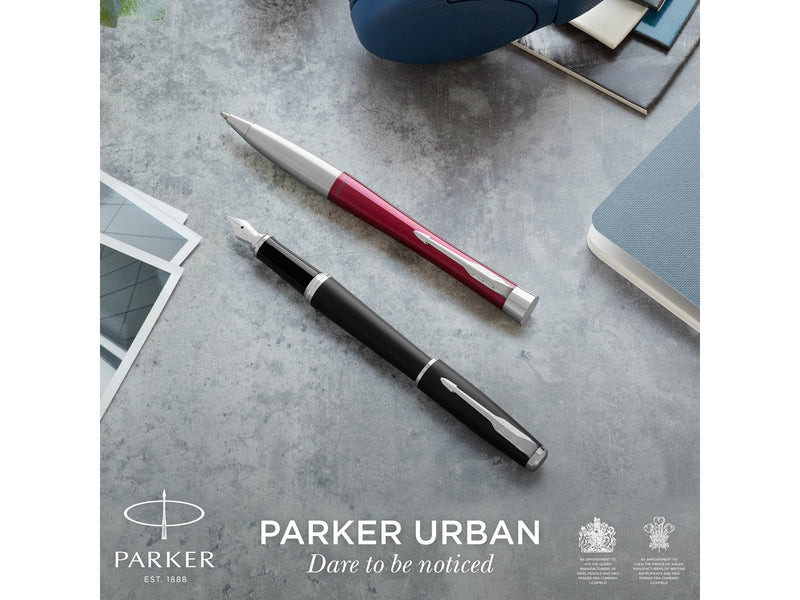 Parker Urban Twist-Kugelschreiber | Mattschwarz mit Chrom-Zierteilen | mit Nachfüllpatrone mit blauer Tinte | Geschenkbox