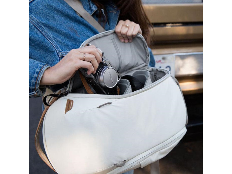 Peak Design Everyday Backpack 15L Zip v2 - Bone