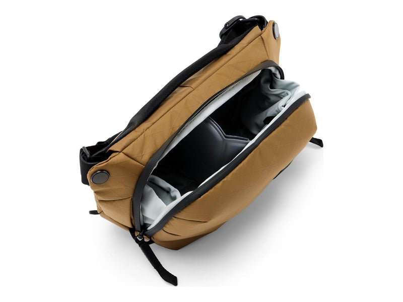 Peak Design Everyday Sling 3L v2 - Coyote