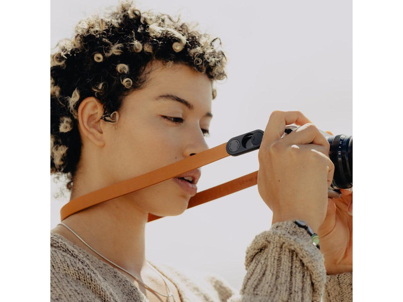 Peak Design Form Leather Camera Strap Neck - Amber