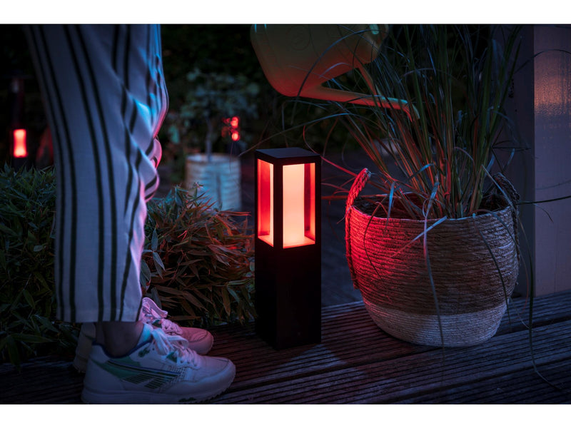 Philips Hue Outdoor Impress Tiefe Sockelleuchte, 230 V