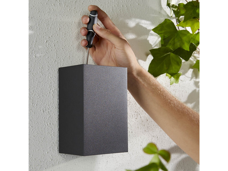 Philips Hue Outdoor Resonate Wandleuchte - Inox