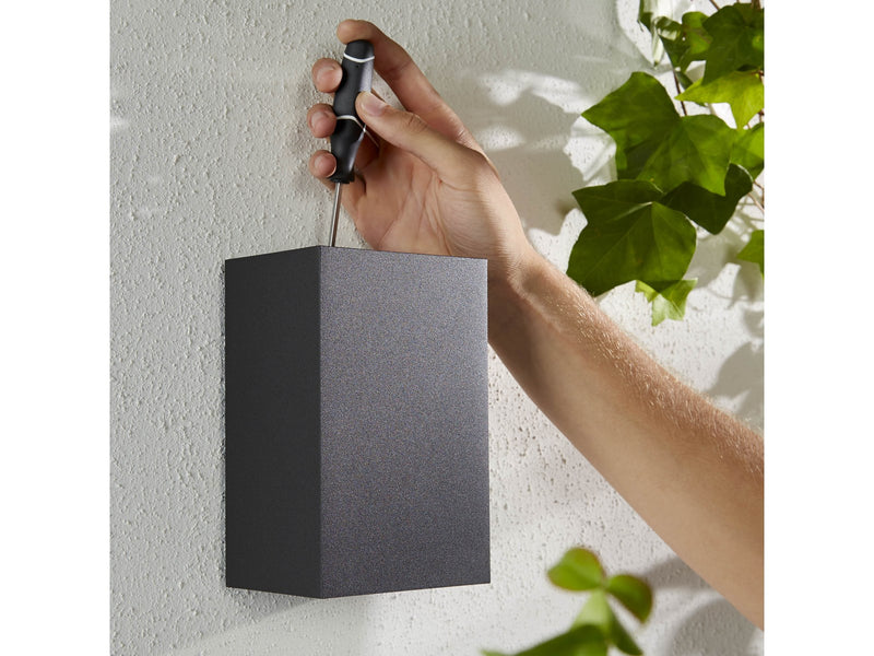 Philips Hue Resonate Outdoor Wandleuchte - Schwarz
