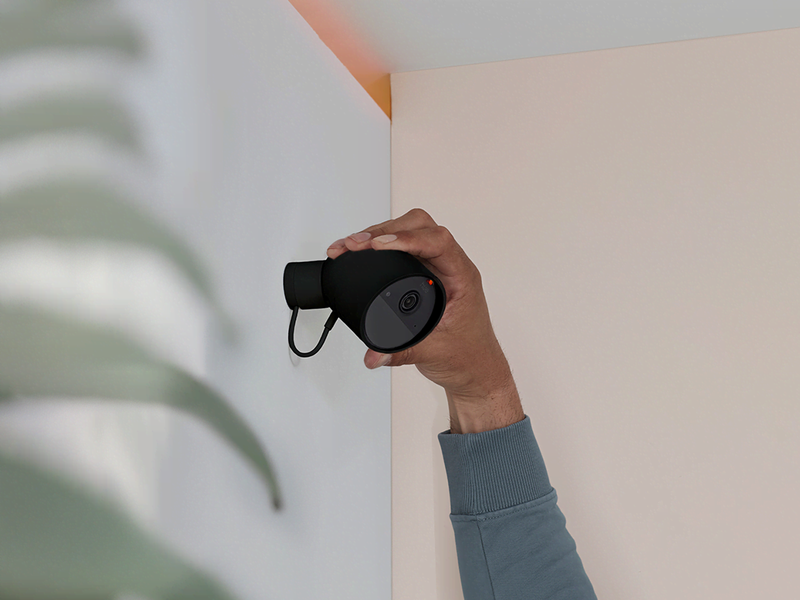 Philips Hue Secure 2K wired camera - black