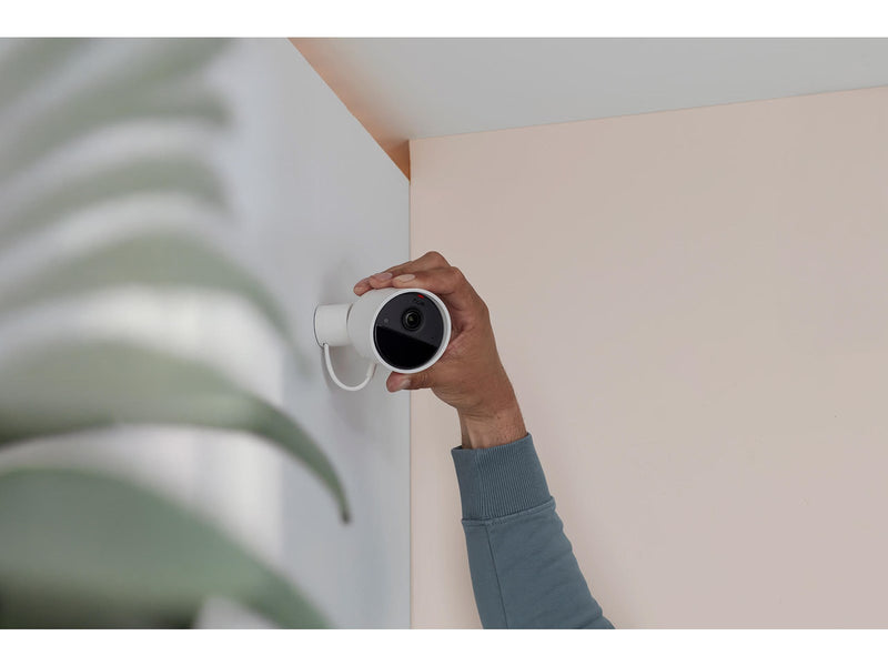 Philips Hue Secure 2K wired camera - white