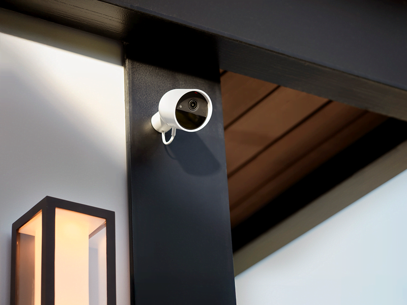 Philips Hue Secure 2K wired camera - white