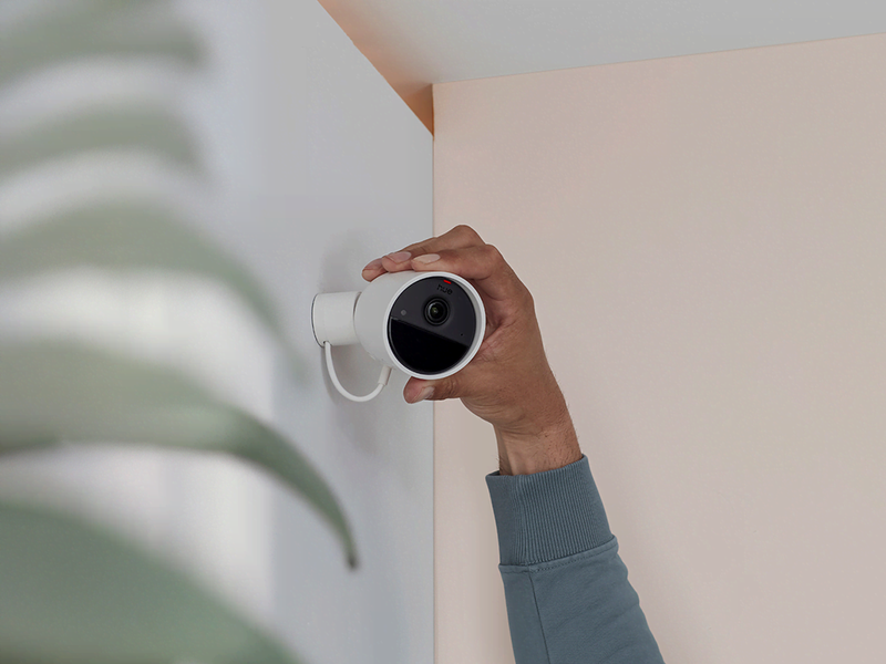 Philips Hue Secure 2K wired camera - white