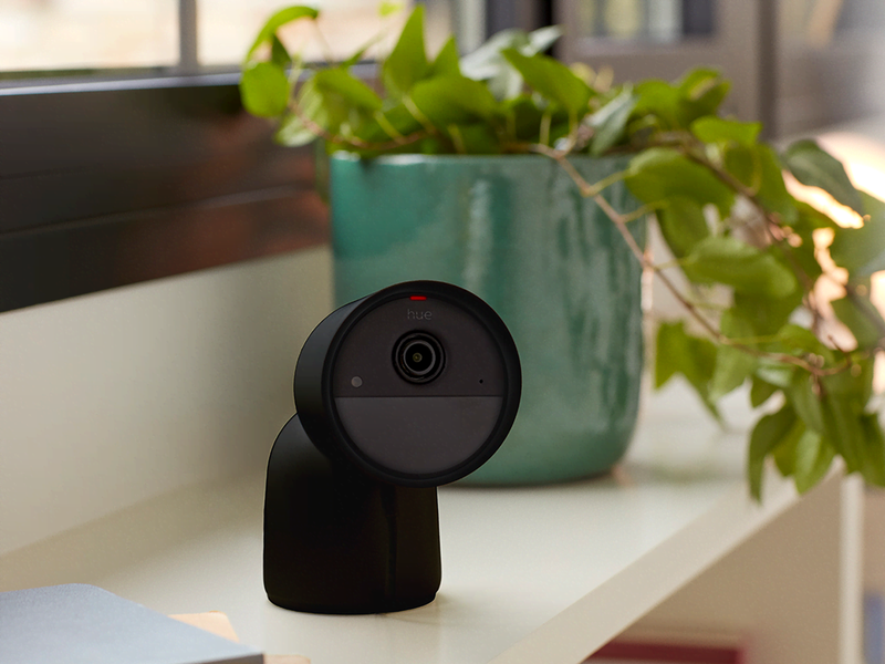 Philips Hue Secure 2K wired camera with desktop stand - black