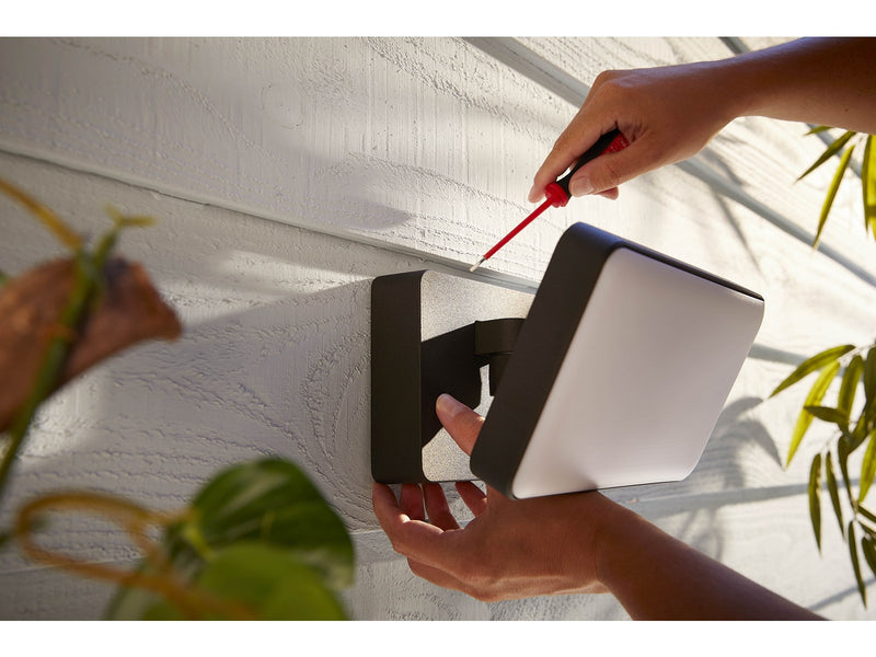 Philips Hue Welcome Outdoor Floodlight - Black