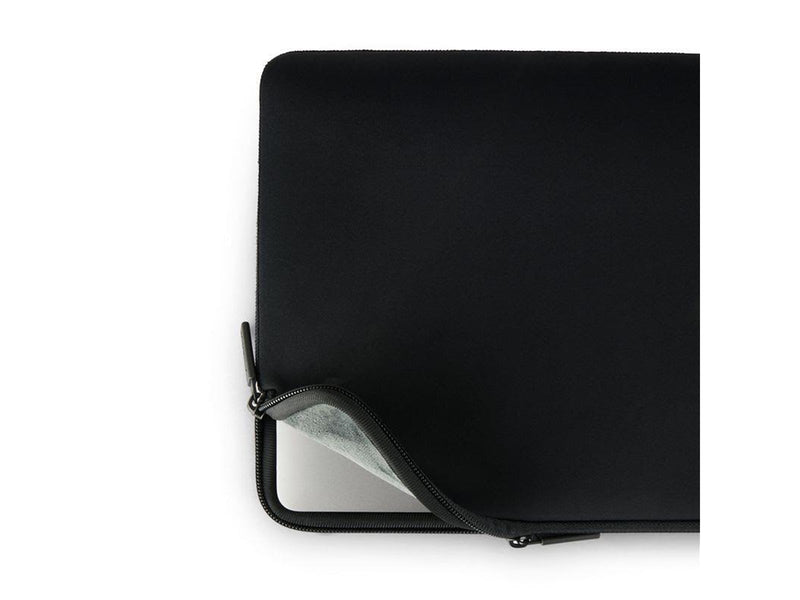 Pipetto Classic Fit Sleeve - black - MacBook Air 15