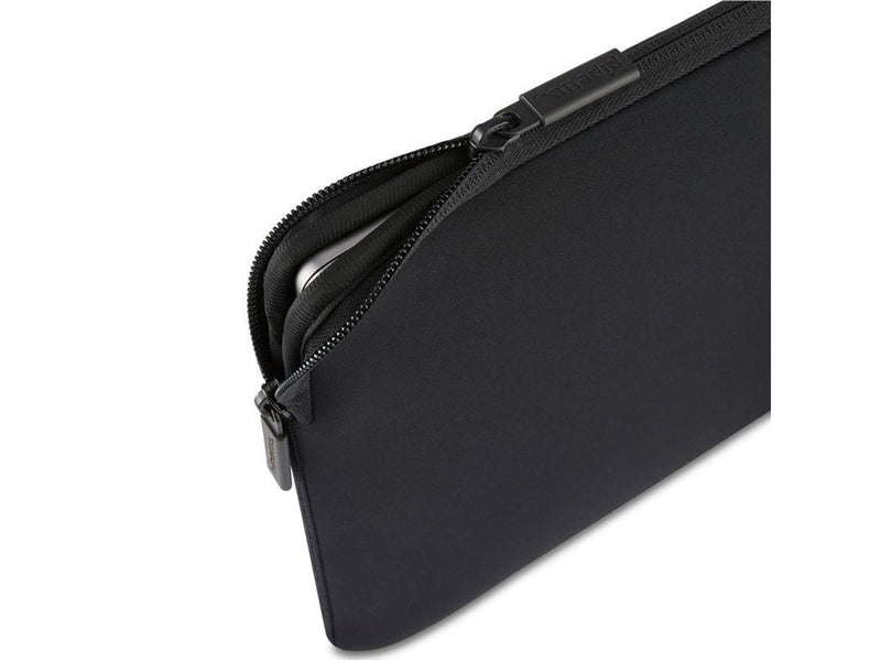 Pipetto Classic Fit Sleeve - black - MacBook Air 15