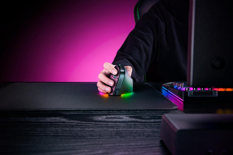 Razer Pro Click V2 Vertical Maus Universal rechts RF Wireless + Bluetooth + USB Type-C Optisch 30000 DPI