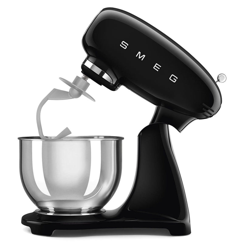 SMEG Küchenmaschine 50's Style SMF03BLEU, schwarz
