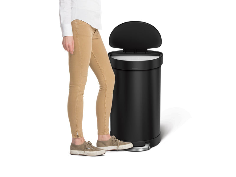 Simplehuman 45L halbrunder Pedalbehälter, schwarz