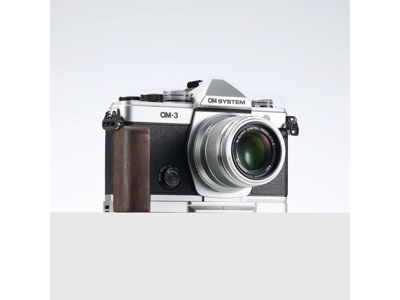 SmallRig 5563 L-Shaped Mount Plate with Wooden Handle for OM SYSTEM OM-3