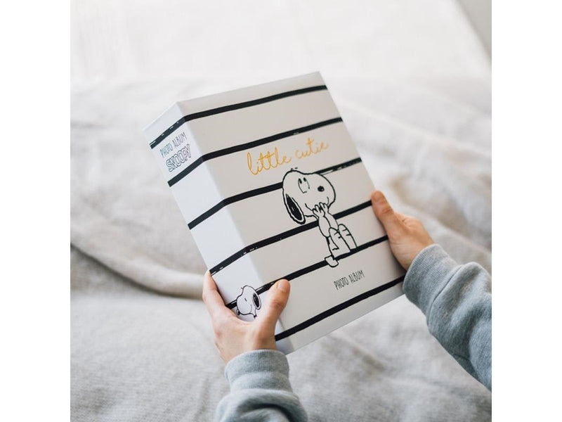 Snoopy - Photo album for 304 photos 13x20 cm from the Lazy Days collection