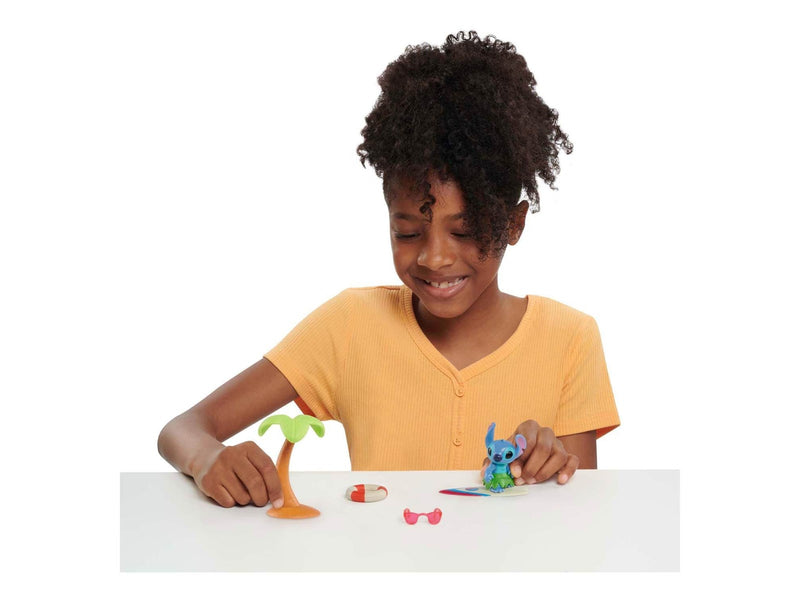 Spectron - Stitch Play Figure with Surfboard Playset 5pcs.