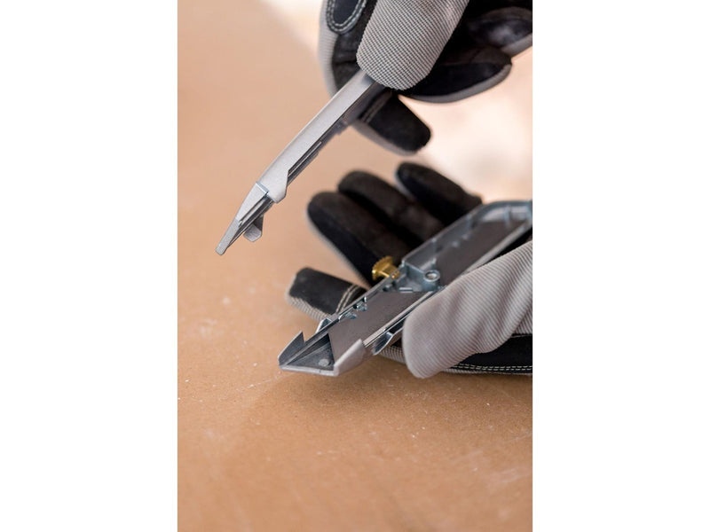 Stanley 6 in Classic 99® Retractable Utility Knife