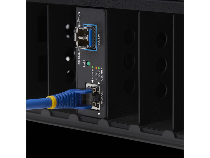 StarTech.com MCM10G6SSFP 10GbE Multi-Gigabit Open SFP+ Fiber Media Converter Standalone 10 Gigabit Ethernet RJ-45 to 10GBASE-X SFP+ Single-Mode / Multi-Mode 16K Jumbo Frames - TAA