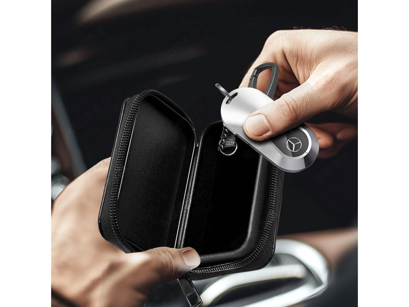 Tech-Protect KLR300 RFID Locking Car Key Case - Black