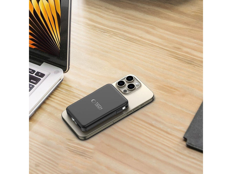 Tech-Protect LifeMag PB31 Power Bank with MagSafe 10000mAh 15W USB-C / USB-A / Built-in USB-C / Lightning Cables - Black - 10000 mAh