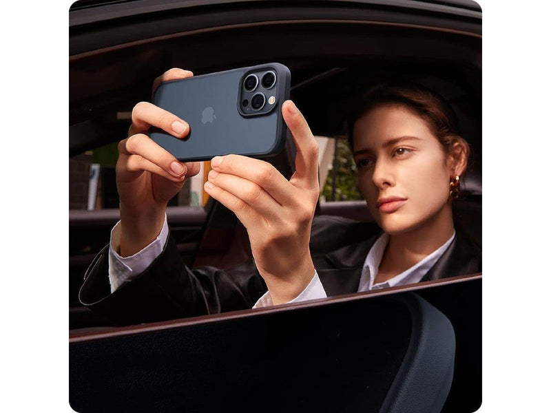Tech-Protect MagMat Case for Nothing Phone 3 black and transparent